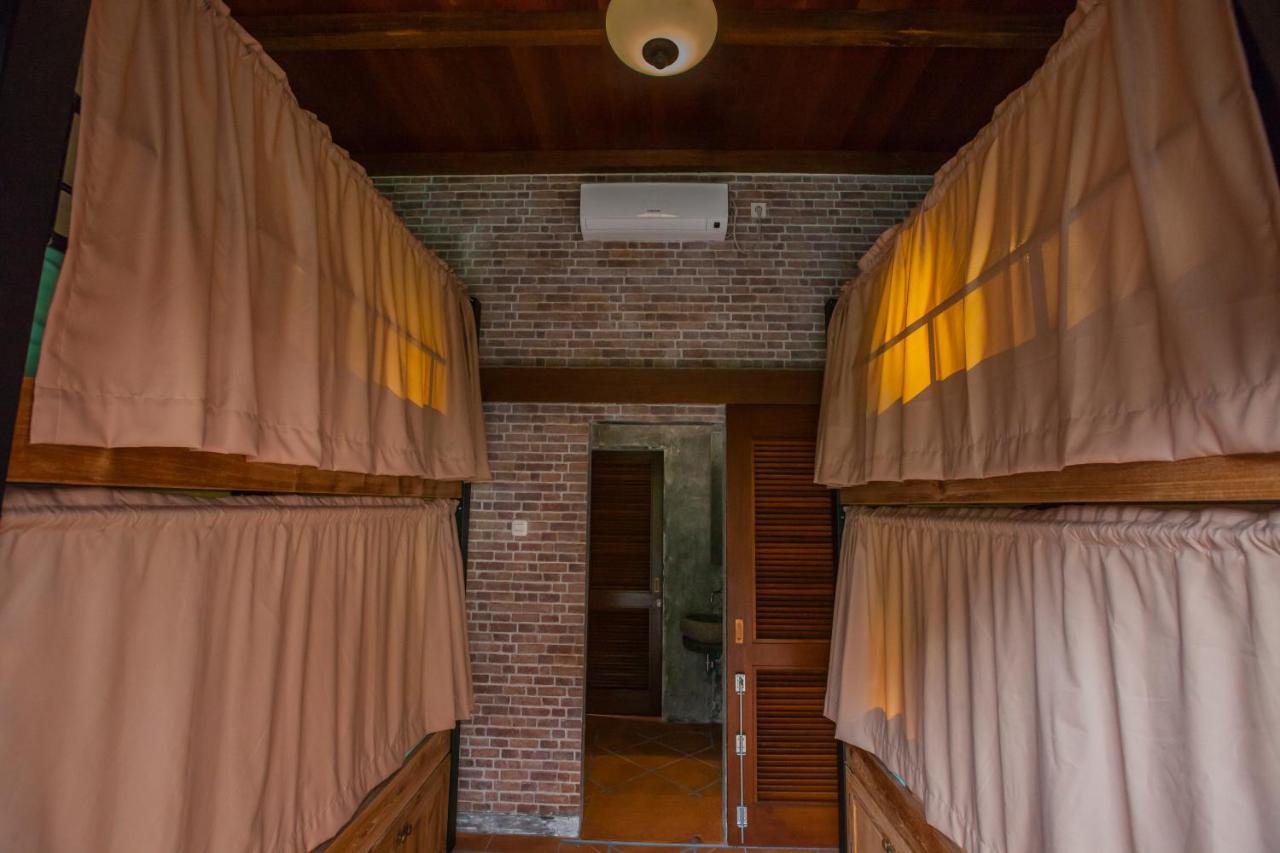 Black Pearl Hostel Canggu  Exterior photo